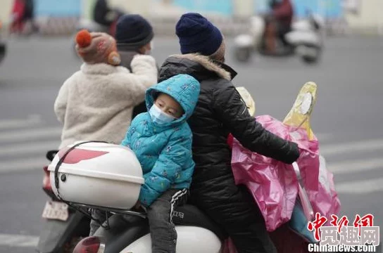 断崖式冷空气侵袭全国 多地遭遇同期罕见低温 气温最高降幅超16℃