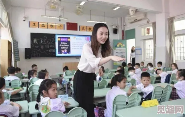 沈芯语老师家访麻花视频：温馨家庭互动与教育理念的完美结合，感受师生情深厚的瞬间分享